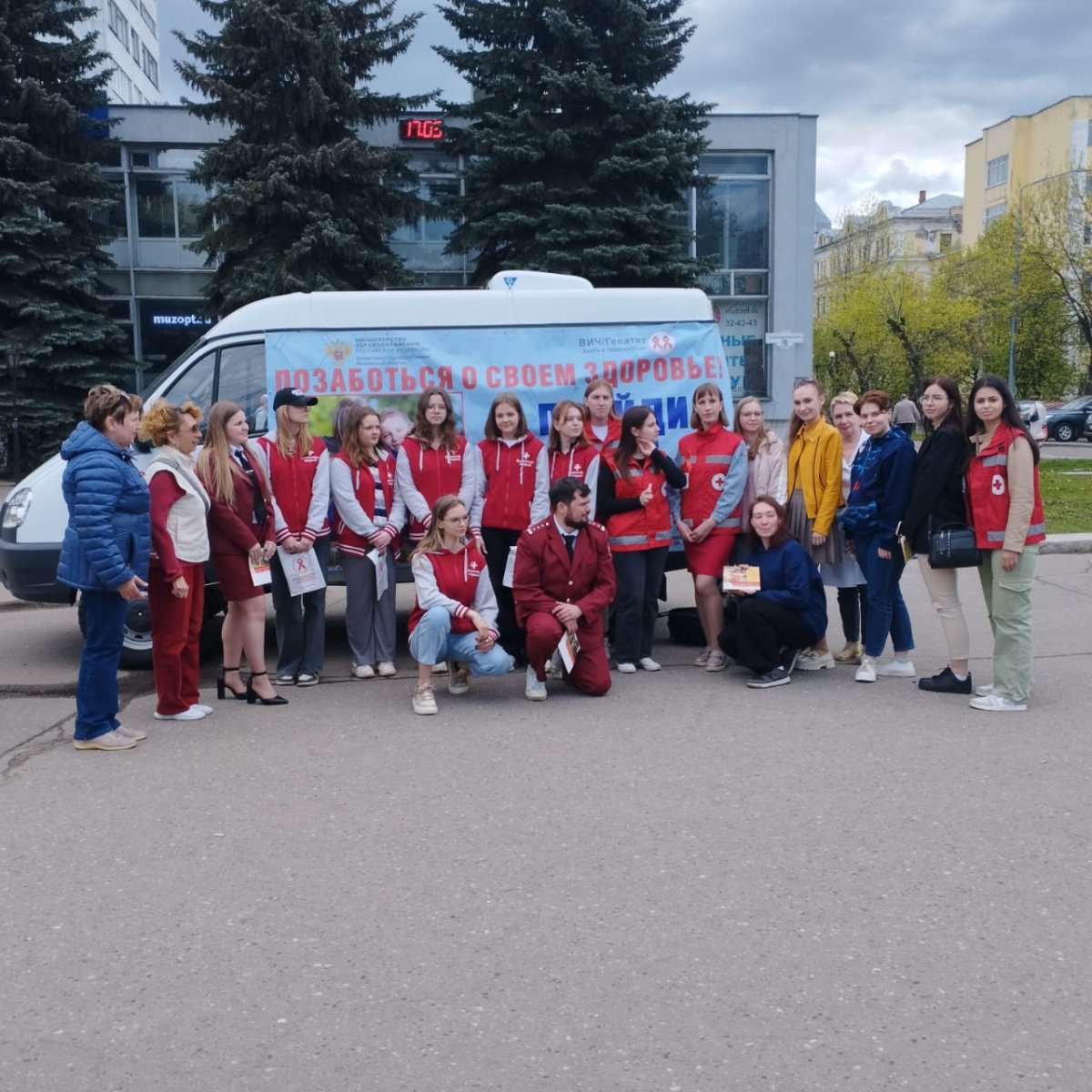 На Шереметевском проспекте снова появились красные ленточки | 17.05.2024 |  Новости Иваново - БезФормата